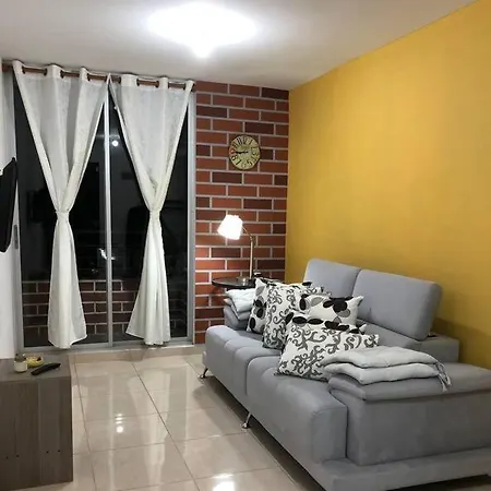 Hermoso Apartamento En La Mejor Zona De La Ciudad Armenia  Exterior photo