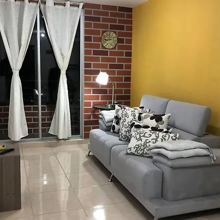Hermoso Apartamento En La Mejor Zona De La Ciudad Armenia  Exterior photo